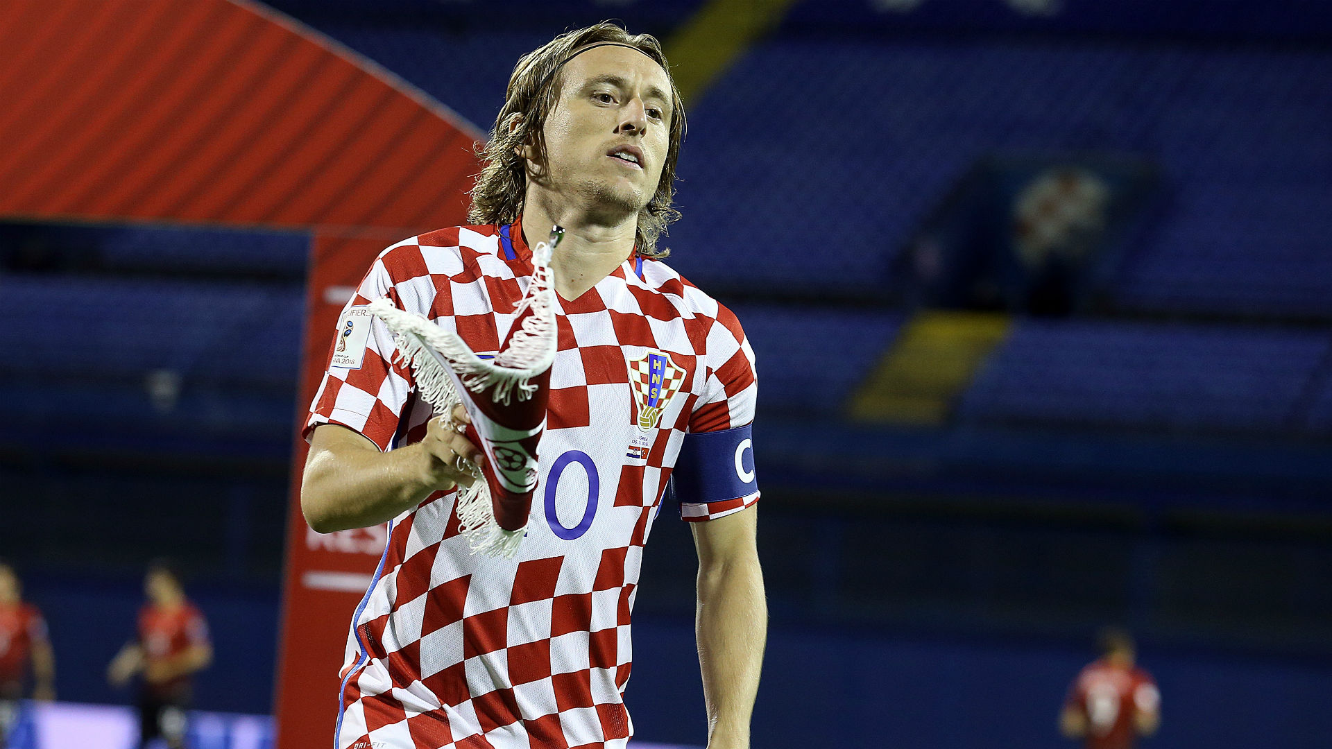 米体：罗马想冬窗租借齐尔克泽，若晋级欧冠会自动触发买断